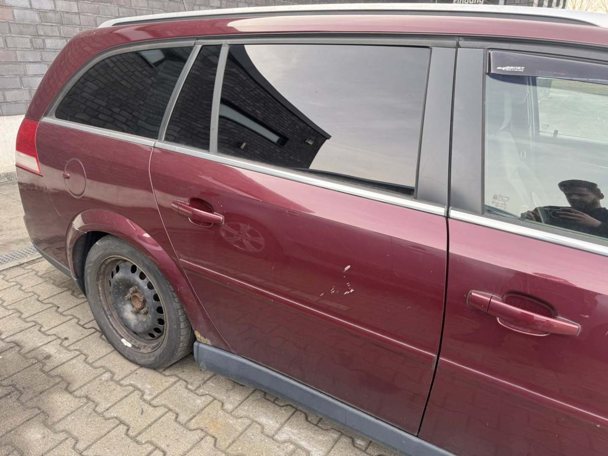 Opel Vectra C original T&uuml;r hinten rechts Z594 Rubinrot Kombi Caravan Rohbau Bj.2005